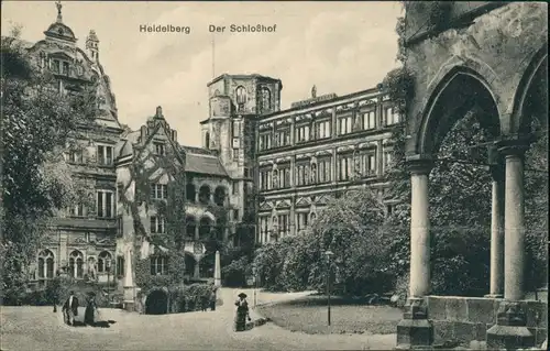 Heidelberg Heidelberger Schloss Partie im Schlosshof, Castle 1910