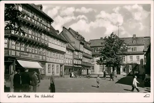Goslar Stadtteilansicht "Der Schuhof" Geschäft Personen Fachwerkhäuser 1940