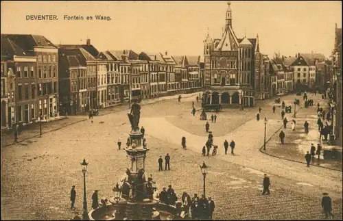 Postkaart Deventer Fontein en Waag 1913