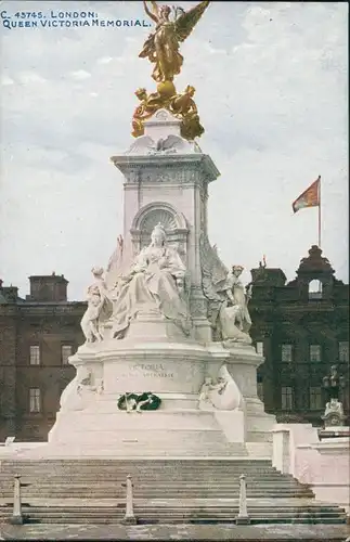 Postcard London Queen Victoria Memorial 1920
