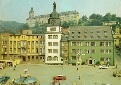 Rudolstadt Markt (im Hintergrund Schloß Heidecksburg) mit Trabant 1979