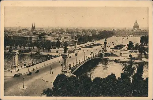 CPA Paris Le Pont Alexandre III et l'Esplanade des Invalides 1930
