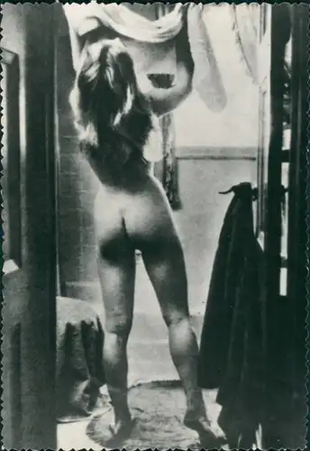 Erotik Erotika nackte Frau im Bad Fotokunst Nude 1959 Privatfoto