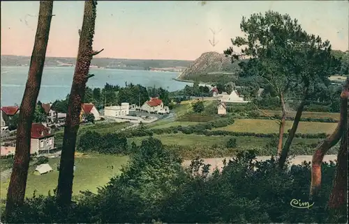 CPA Saint Efflam-Pédernec La Plage a travers les sapins 1922
