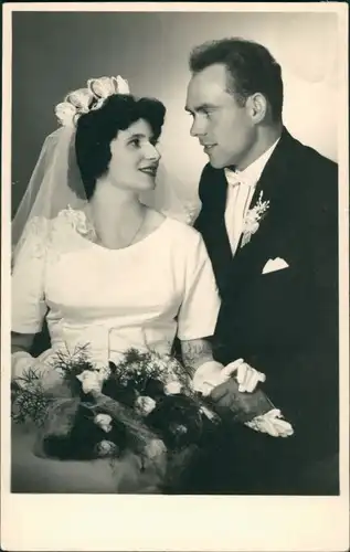 Portrait Foto Hochzeit Hochzeitspaar Braut Bräutigam 1950 Privatfoto