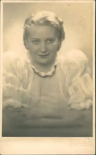 Ansichtskarte  Frauen Porträt Margot Strasburger Vortragskünstlerin 1930