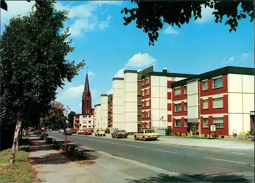 Ansichtskarte  Hauptstrasse Kathotlische Pfarrkirche Autos ua. Mercedes 1979