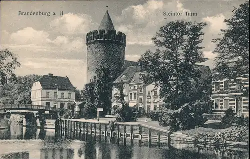 Brandenburg an der Havel Straßenpartie - Gasthaus Steintorturm 1917
