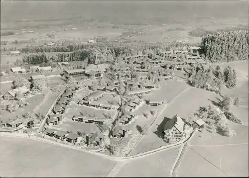 Lindenberg (Allgäu)  Familien Feriendorf Nadenberg Luftbild-AK 1973