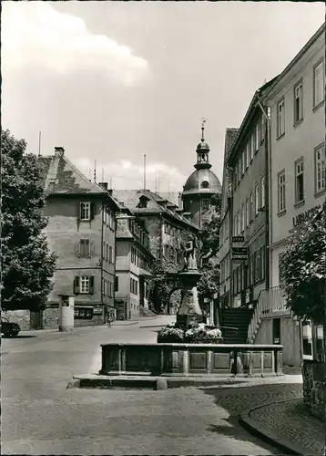 Ansichtskarte Laubach (Hessen) Strassen Partie am Engelsbrunnen, Brunnen 1960