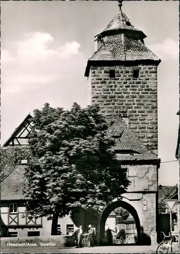 Höchstadt an der Aisch  Fahrradfahrer Leute am Stadttor, Durchfahrt 1960
