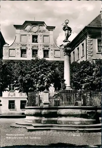 Neuburg (Donau) Strassen Partie mit Häuser, Marien-Brunnen, Taxis-Haus 1960