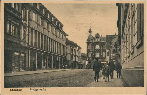 Ansichtskarte Staßfurt Stassfurt Steinstraße, belebt Geschäfte 1928