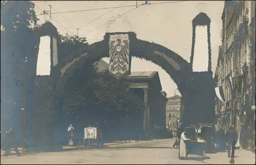 Hannover Militaria Festschmuck Straße am Theater 1915 Privatfoto