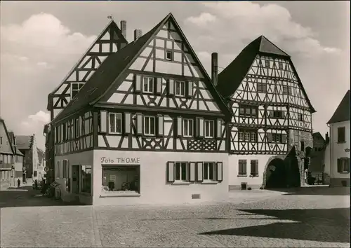 Ladenburg (Neckar) Partie am Marktplatz, Geschäft Foto   Fachwerk-Bauten 1960