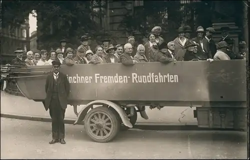 Foto München Stadtrundfahrt, Bus - Fahrer Menschen 1916 Privatfoto
