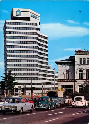 Hannover Verkehr Autos VW Käfer Beetle am Allianz-Hochhaus 1975