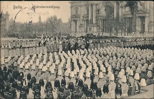 Ansichtskarte Mitte-Berlin Rekrutenvereidigung 1912