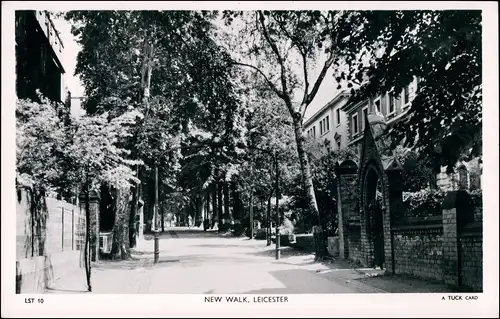 Postcard Leicester New Walk 1943