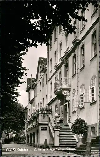 Ansichtskarte Bad Karlshafen Strassen Partie am Hotel Zum Schwan 1960
