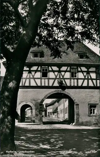 Ansichtskarte Hofheim Strasse Fachwerkhaus mit Durchgang 1966