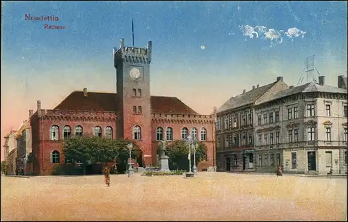 Postcard Neustettin Szczecinek Rathaus - Straße, Geschäfte 1912