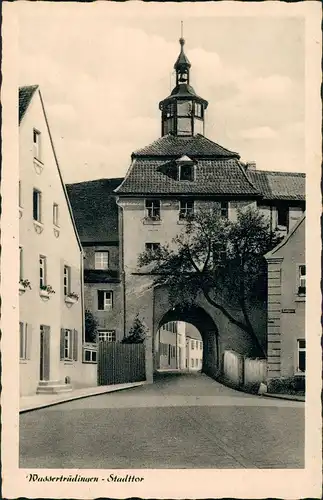 Wassertrüdingen Strassen Partie, Wohnhaus am Stadttor, Tor-Durchfahrt 1950