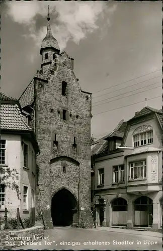 Ansichtskarte Blomberg Strassen Partie Wohnhaus & Niedere Tor Stadttor 1962