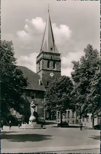 Ansichtskarte Warburg Altstadtkirche und Marienbrunnen 1955