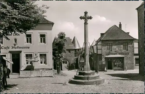 Nideggen (Eifel) Marktplatz Café Zur Linde Hallmanns & Kaufhaus 1955