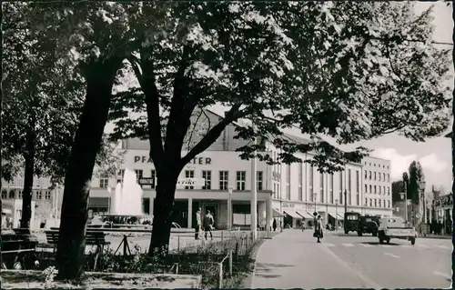 Kaiserslautern Strassen Partie am Pfalztheater, Fackelbrunnen 1965