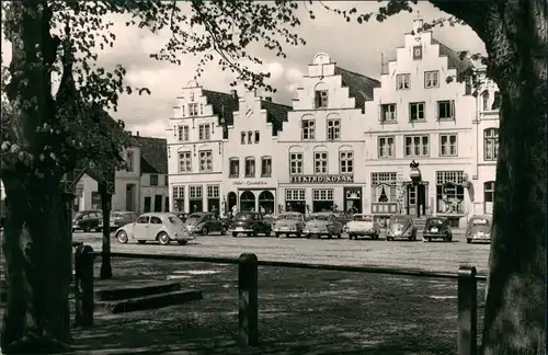 Friedrichstadt (Eider) Auto Parkplatz VW Käfer, Geschäft Elektro Kosak 1955