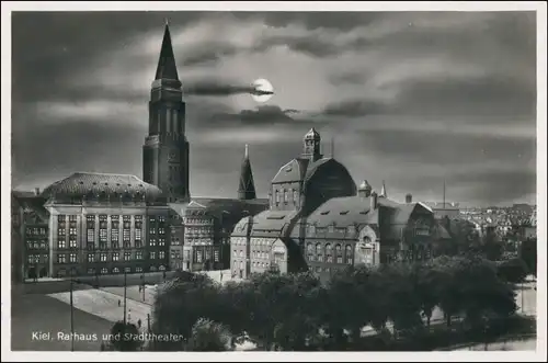 Kiel Rathaus und Stadttheater bei Mondschein Fotokunst 1928 Privatfoto