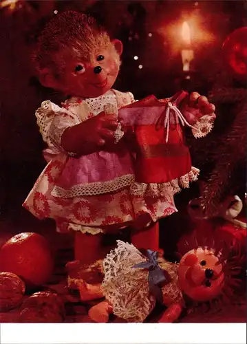 Ansichtskarte  Mecki (Diehl-Film): Weihnachten Puppenkleid Geschenke 2010
