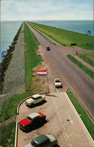 IJsselmeer Autos am Deich AFSLUITDIJK HOLLAND-FRIESLAND IJsselmeer 1960