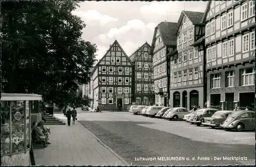 Melsungen Marktplatz Strasse div. Auto Modelle ua. VW Volkswagen Käfer 1960
