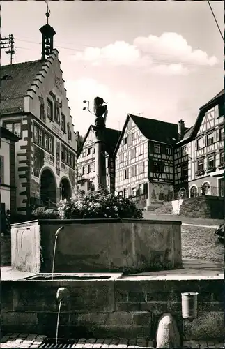 Ansichtskarte Schiltach Marktbrunnen und Rathaus 1960