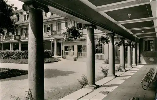 Ansichtskarte Bad Brambach Säulengang am Vogtlandhaus 1962