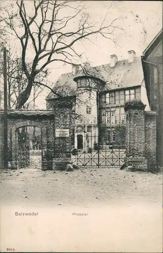 Ansichtskarte Salzwedel Strassen Partie a.d. Probstei / Museum 1910/1907