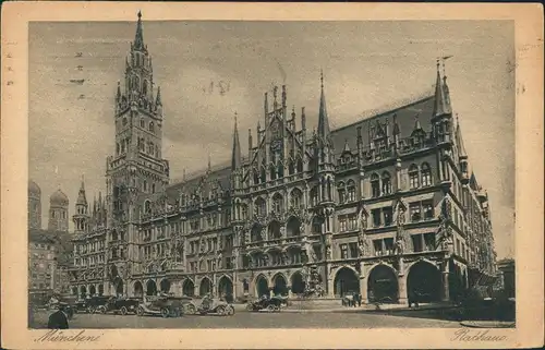 Ansichtskarte München Marienplatz mit Rathaus Fahrzeuge 1922