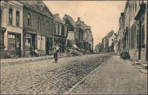 La Bassée Strassen Zug nach Angriff, Soldaten Soldiers World War I. 1916