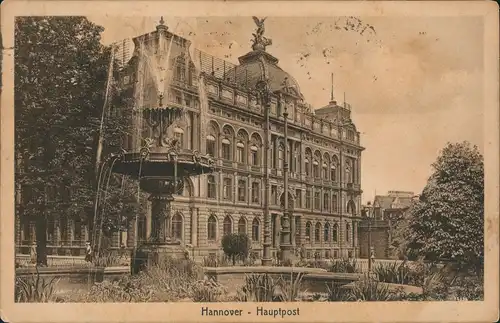 Ansichtskarte Hannover Hauptpost Post Gebäude Vorplatz mit Wasserkunst 1921