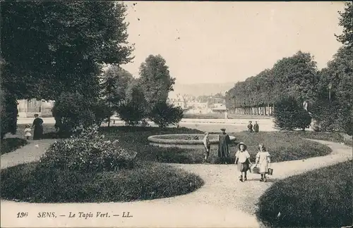 CPA Sens (Yonne) Le Tapis Vert 1915