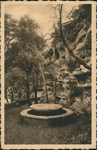 Grignan ROCHECOURBIÊRE La table sur laquelle Mme de Sévigné écrivait 1920