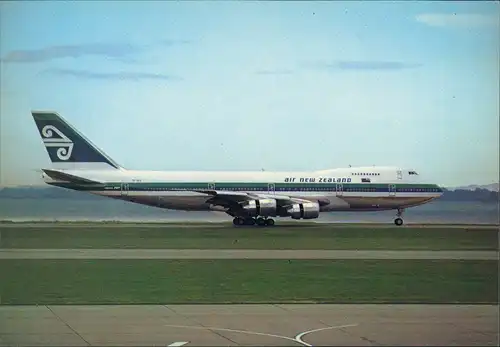 AIR NEW ZEALAND B747-219B arriving at Auckland on its Flugwesen - Flugzeuge 1982