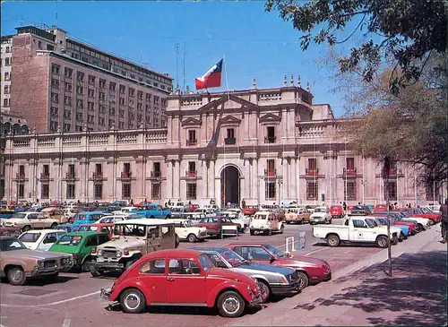 Santiago de Chile PALACIO DE LA MONEDA Government, Car Auto VW Käfer 1983