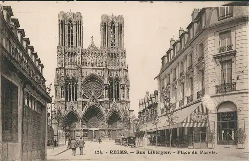 Reims Reims Rue Libergier, - Place du Parvis Kirche Kathedrale 1910
