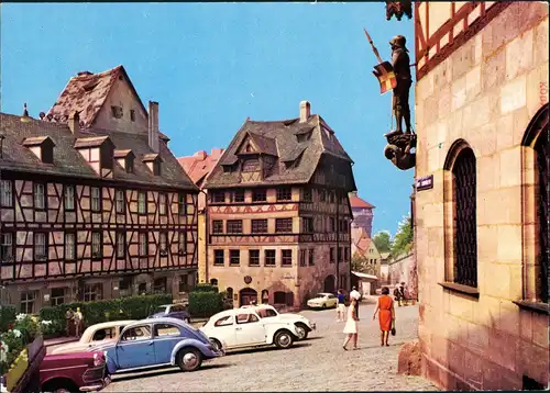 Ansichtskarte Nürnberg VW Käfer Autos vor dem Albrecht-Dürer-Haus 1970
