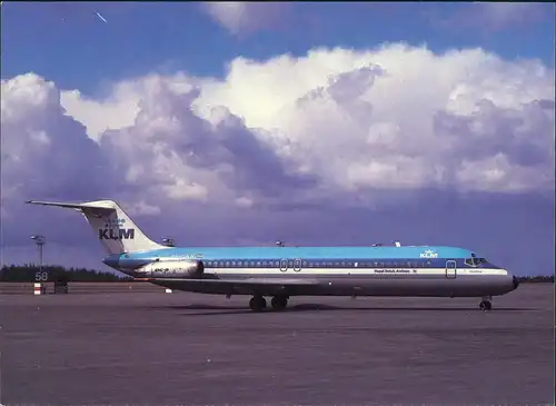Ansichtskarte  K.L.M. DC-9-33 RC PH-DNN. Flugwesen - Flugzeuge 1982