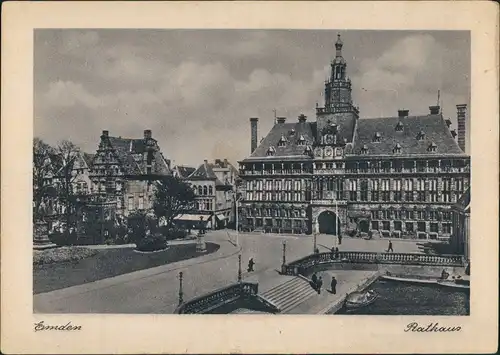 Ansichtskarte Emden Rathaus - Straßenpartie 1944